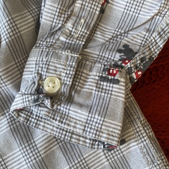 Mickey Mouse dressy button shirt - Picture 5 of 5
